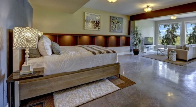 Teehouse Bed and Breakfast, Buchen Sie Bed & Breakfast Hotels in British Columbia mit Pool, Schwimmbad