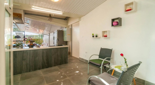 Stunning Home in Zrnovnica With Wifi and 6 Bedrooms, Rezerwuj Hotel Hotele SPA w Split Region, SPA