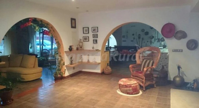 Villa With 5 Bedrooms in Albacete, With Wonderful Mountain View, Priva, Varaa Villa Mökit kohteessa Castilla-La Mancha, Mökki