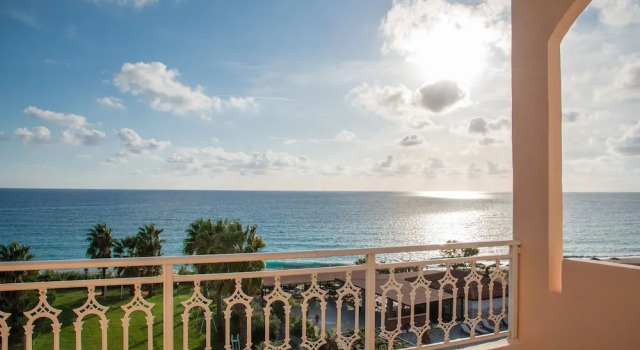 Семейный номер Standard с балконом и с видом на море Poseidon Beach Hotel
