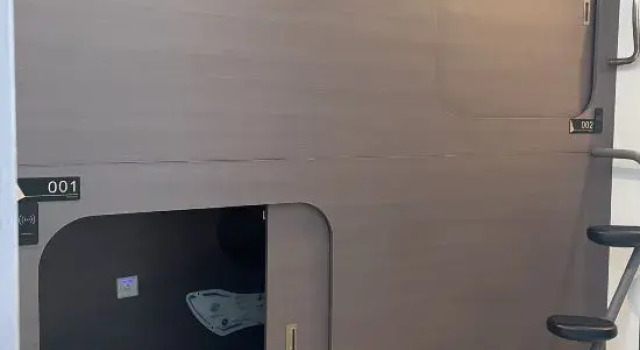 Женская капсула Q FOX BLACK DIAMOND HOTEL
