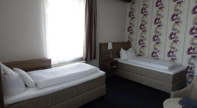 Hotel Rheinischer Hof, Забронировать Отель Отели Долины Среднего Рейна с парковкой, Парковка