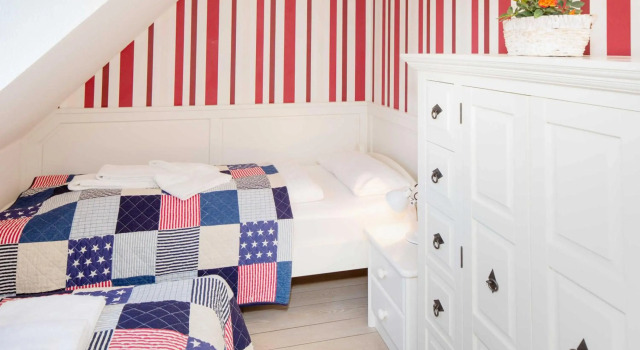 Carlotta s Beachroom