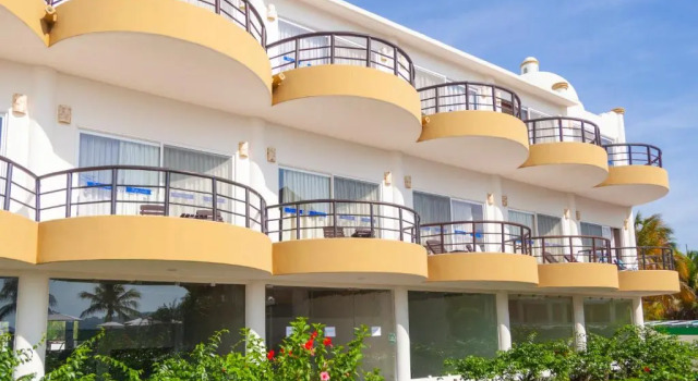 Номер Standard с балконом и с частичным видом на море Quinta Bella Huatulco