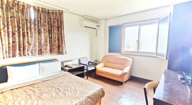 Номер Business Royal Business Hotel
