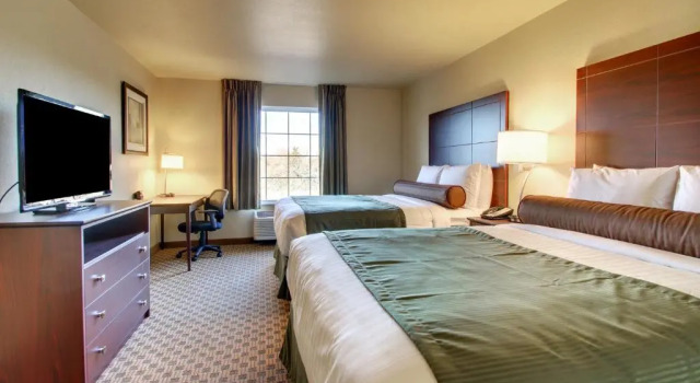 Четырёхместный номер Standard Red Roof Inn Charlestown