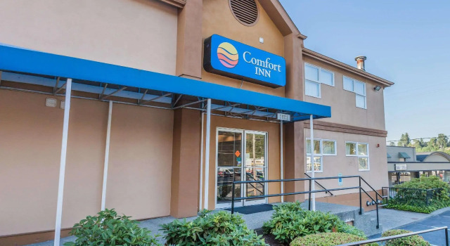 Четырёхместный номер Standard Comfort Inn On the Bay