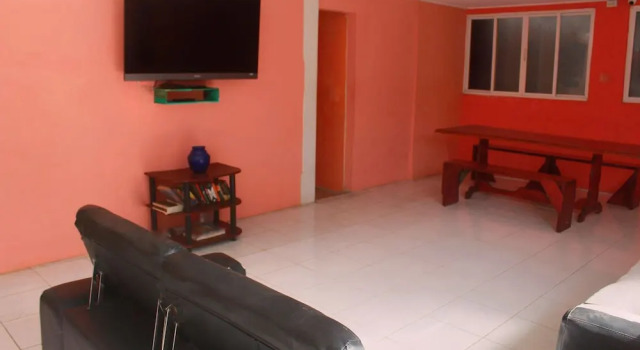 Twin Fin Plaza, Book Hostel Hostels in Isla Colon, Hostel