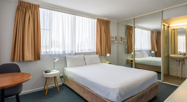 Port Aloha Motel, Забронировать Мотель Отели Порт-Маккуори 3 звезды, рядом с Пристань для яхт в Порт-Маккуори, 3*