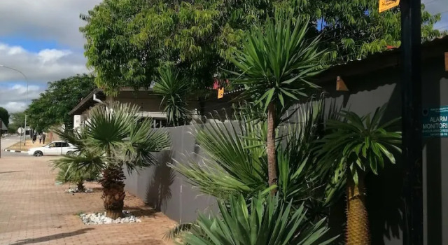 The Copper Guesthouse, Prenota Hotel Tsumeb Namibia