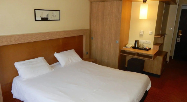 Suite Home Briancon Serre Chevalier, Book Hotel Hoteller i Briancon med parkering, Parkering