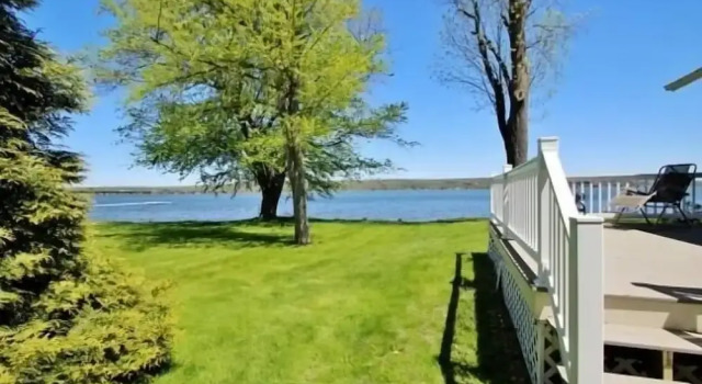 3256 Chautauqua Ave. 2 Bedroom Home by RedAwning, Buchen Sie Ferienhaus Chautauqua 