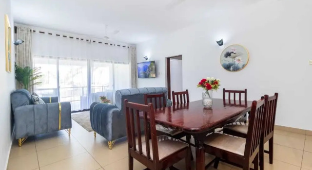 Xanadu Luxury Apartments, Забронировать Апартаменты/квартира Отели Бамбури с парковкой, рядом с KWS Head Office for Mombasa Marine Park, Парковка