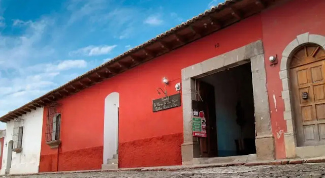 Hostal El Pasar de los Años, Book Hotel Antigua Guatemala Zacatepeques
