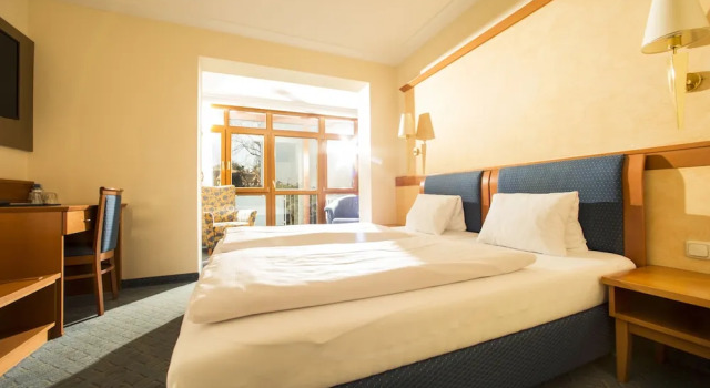Двухместный номер Comfort с балконом Hotel Locker & Legere - Self Check-in am Wochenende