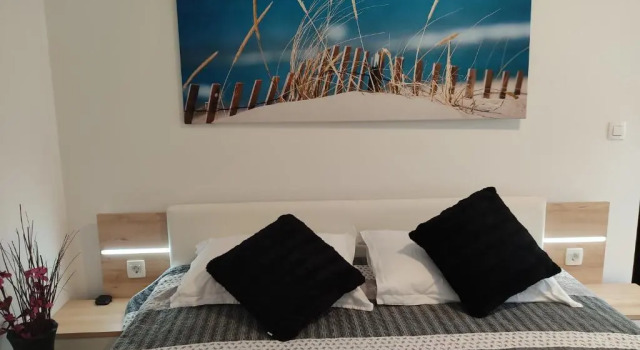 Студия Marojica Apartments