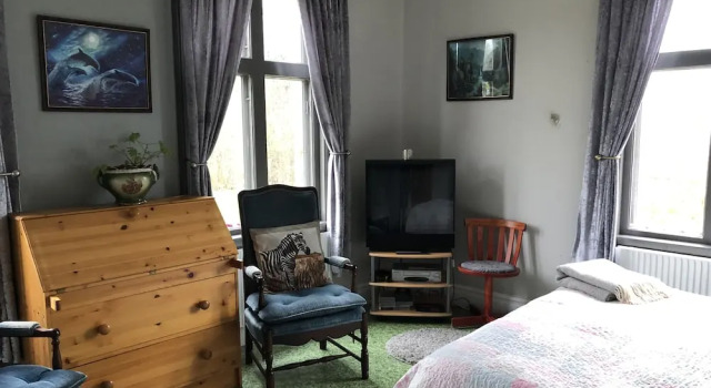 Rondaval/farmhouse breakfast, Rezerwuj Hotel Hotele w Svealand z parkingiem, Parking