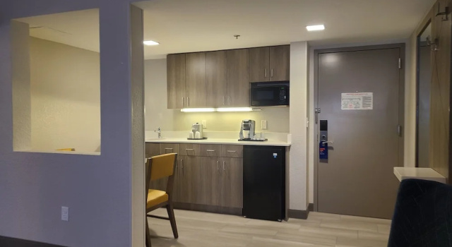 Люкс Holiday Inn Express Fort Lauderdale North - Executive Airport by IHG