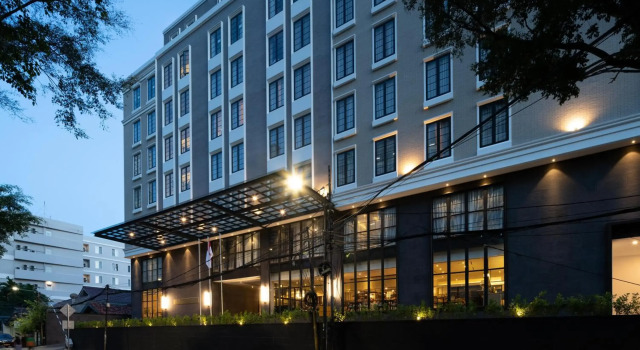 Maia Hotel Jakarta, Buchen Sie Hotel SPA-Hotels in Jakarta, in der Nähe von Thamrin City, SPA