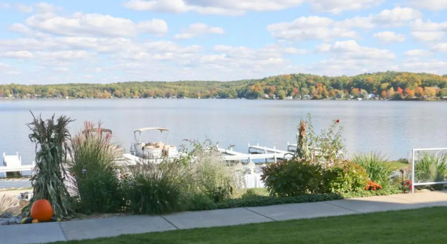 Номер Luxury Bay Pointe Inn