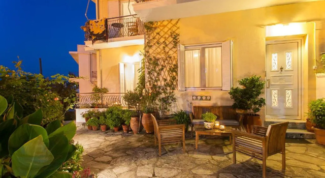 Annis House, Забронировать Отель Отели Sporades с бассейном, Бассейн
