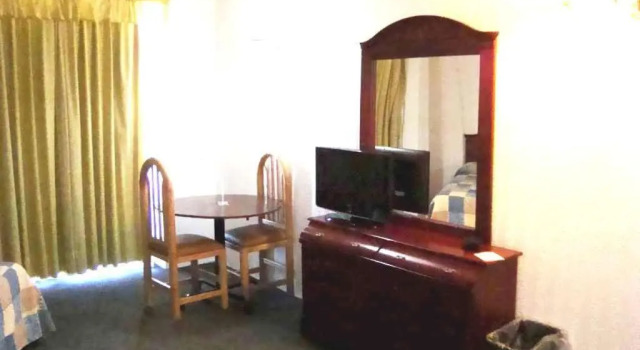 Люкс Leo Hotel