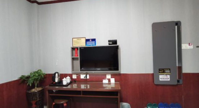 Кровать в общем номере Xuyuan Express Hotel (Beijing Yayuanqing)