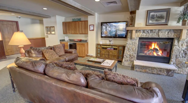 Red Hawk Lodge 2210