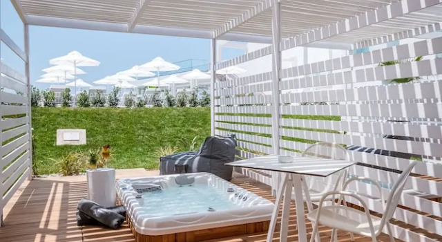 Полулюкс Kantouni Beach Boutique Hotel