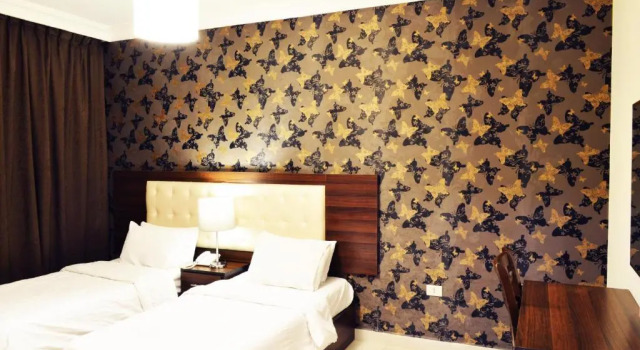 Полулюкс Deluxe Lancaster Hotel Apartments-Gardens