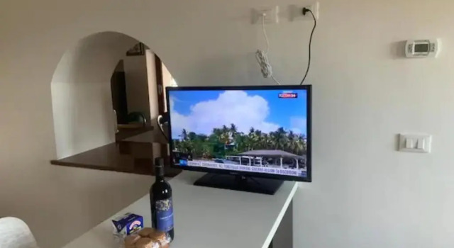 Casa indipendente su due livelli in Liguria-vista mare 6-7 Posti, Book Hotel Hoteller i Magliolo med parkering, Parkering