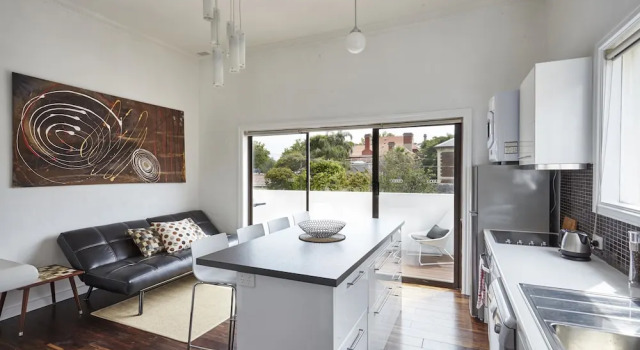The Anderson, South Melbourne, MSAC 400m, Parking, Balcony, Book Apartment  