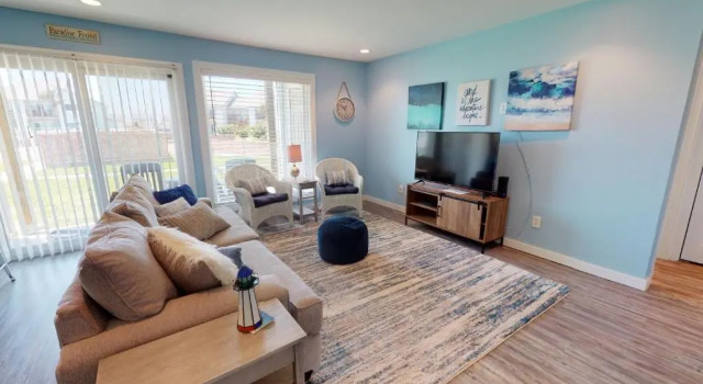 AH-A100 First Floor Condo, Newly Remodeled, Overlooks Shared Pool