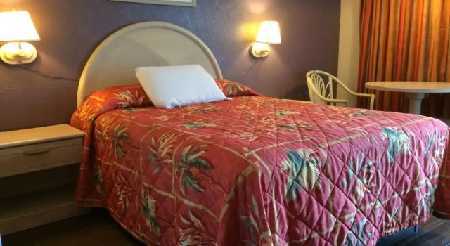Двухместный номер Standard Royal Court Motel