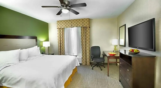 Шестиместный люкс с 3 комнатами Homewood Suites by Hilton Newport-Middletown