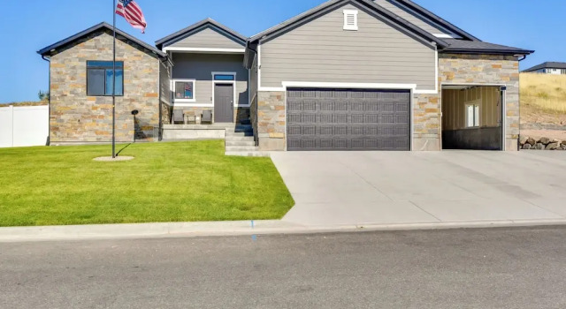 Sleek & Modern Morgan Abode: Great for Families!, Varaa Huoneisto Morgan Utah