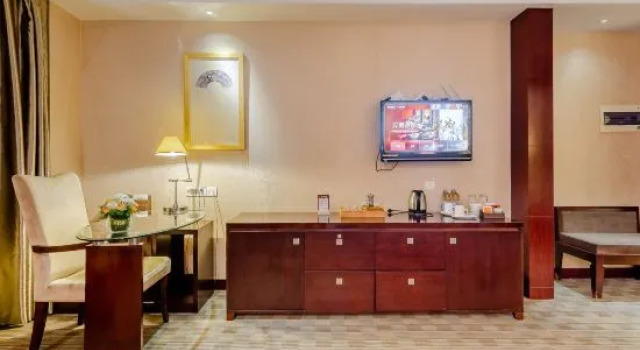 Номер Deluxe Jinjiulong Hotel