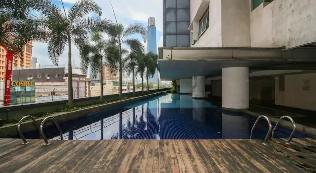 OYO Home 580 Luxury 2 Bedroom Taragon Puteri, Забронировать Апартаменты/квартира Отели Куала-Лумпура с парковкой, рядом с Dinner In The Sky Malaysia, Парковка