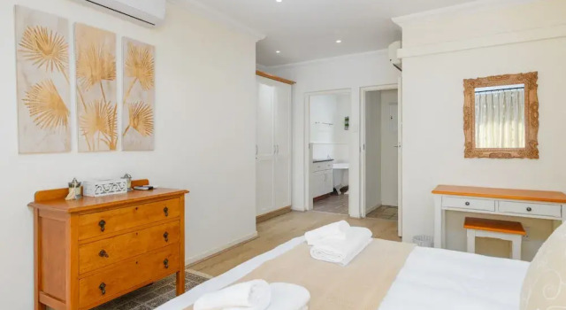 San Lameer Villa Rentals 10432