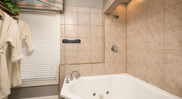 Люкс Montgomery Inn BnB