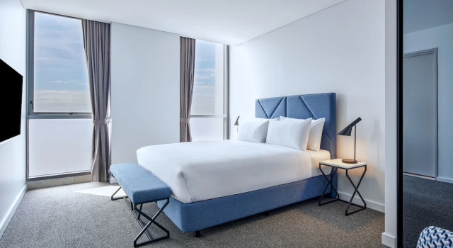 Люкс с 3 комнатами с балконом Meriton Suites Liverpool