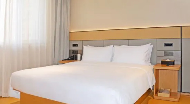 Люкс JI Hotel (Ulanqab Victoria Mall City)