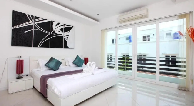 Вилла с 4 комнатами Wongamart Pool Villa
