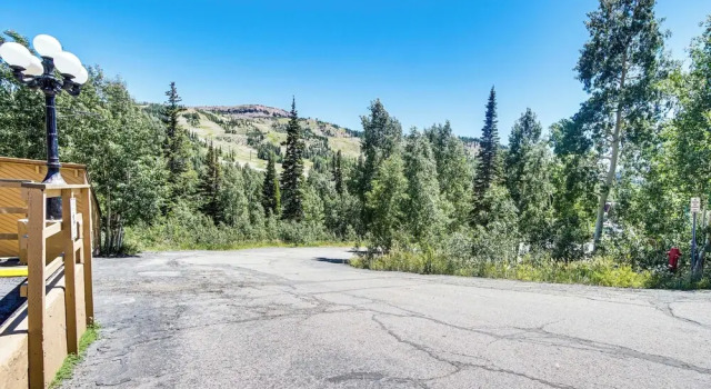 Апартаменты 1 Mi to Brian Head Resort! Mtn-view Gem w/ Shuttle