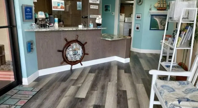 Treasure Island Beach Club, Забронировать Отель СПА-отели Треже-Айленд, рядом с St. Petersburg Municipal Beach, SPA-услуги