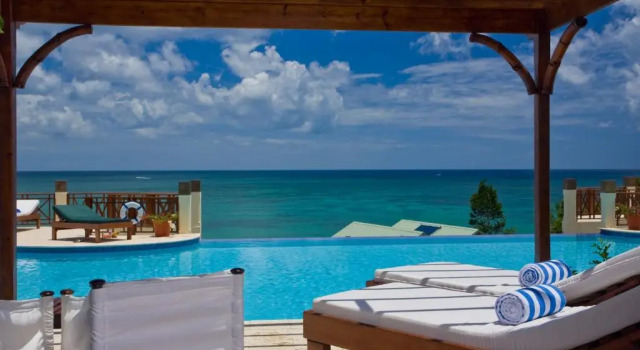 Полулюкс Calabash Cove Resort And Spa - Adults Only