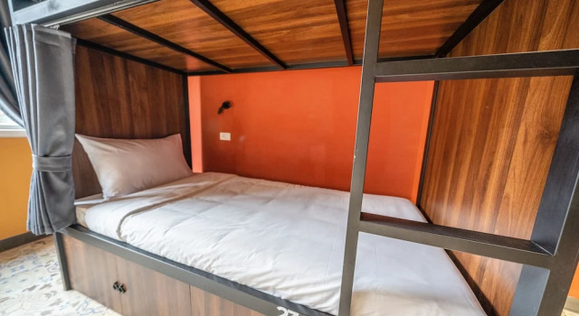 Mad Monkey Hanoi - Hostel