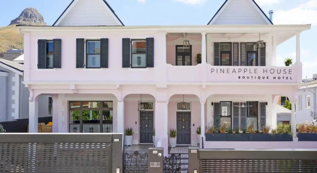 Pineapple House Boutique Hotel, Забронировать Бутик-отель Отели Кейптауна с бассейном, рядом с MyCiTi Station Queens Beach, Бассейн