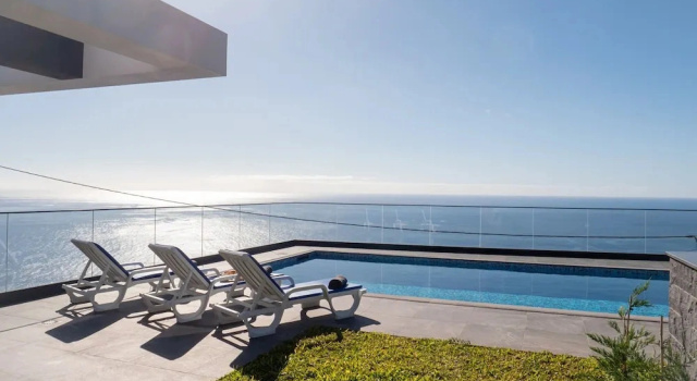 Коттедж Villa Luxe by Atlantic Holiday