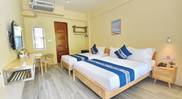 Grand pokój i balkonem i z widokiem na basen Oseidon Hotel Boracay